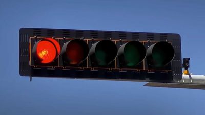 Why Horizontal Stoplights Are Used In Some States Such As Florida, Texas