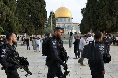Worshippers celebrate in Jerusalem amid surge in violence