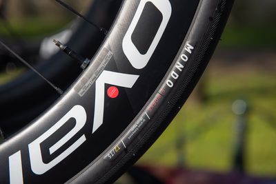 Unseen Specialized S-Works Mondo tyres break cover at Paris-Roubaix