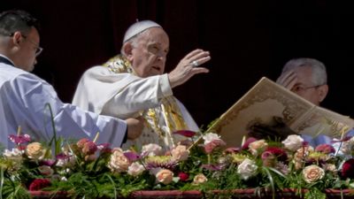 In the pope's Easter address, a call to pray for Ukrainians, Russians and refugees