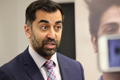 Yousaf urged to intervene in Hutchesons' 'fire and rehire' row