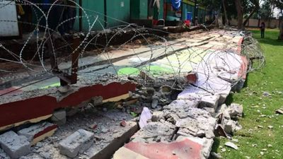 100ft boundary wall of RD Women's University collapses