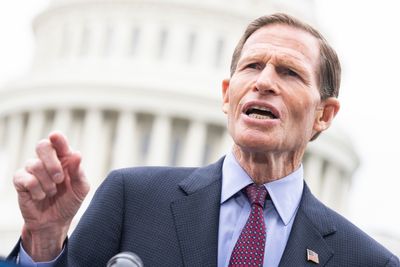 Blumenthal has surgery after breaking leg in parade - Roll Call