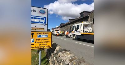 Cops tow away DOZENS of cars from Snowdonia over 'irresponsible and dangerous' parking
