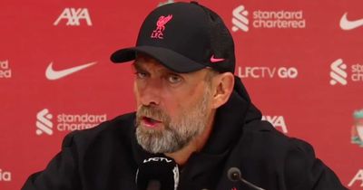 Jurgen Klopp addresses assistant referee 'elbowing' Andy Robertson with pointed remark