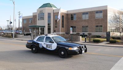 Officers shoot, wound man firing handgun in Joliet