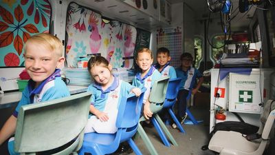 Children of Sydney Royal Easter Show workers taught in mobile classrooms