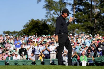 Phil Mickelson joins list of players to finish top 10 at the Masters in four different decades