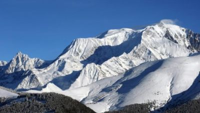 Six people dead after avalanche in French Alps