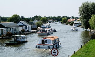Norfolk Broads boat hire firm bans alcohol after antisocial behaviour