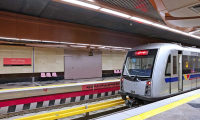 Women not wearing hijab to be banned from Tehran metro – reports