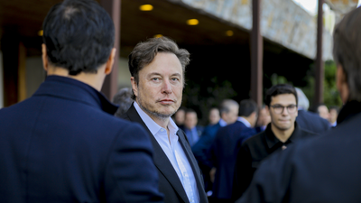 Elon Musk Throttles Substack, Clashing With Twitter Files' Matt Taibbi