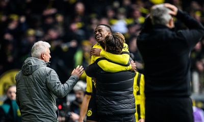 Dortmund hold their nerve to show Bayern they are in a real title race
