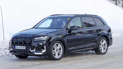 Audi Q7 Spied Preparing For Its Second Refresh This Generation