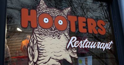 Hooters waitress shares clever jokes she pulls on customers to increase tips