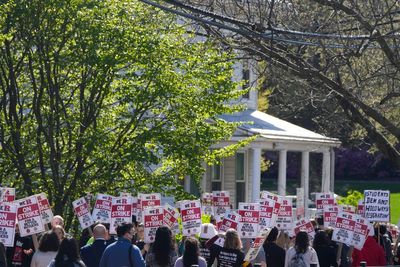 Thousands of Rutgers faculty go on unprecedented strike