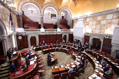 NY state budget delayed again amid talks on bail, housing