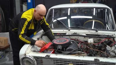 Watch Hundreds Of Double-A Batteries Start A Car’s Engine