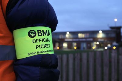 Patient safety fears as junior doctors begin four-day walkout