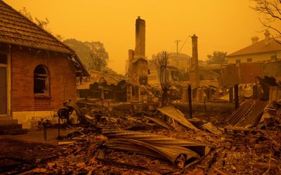 Further delays to Black Summer bushfire inquiry