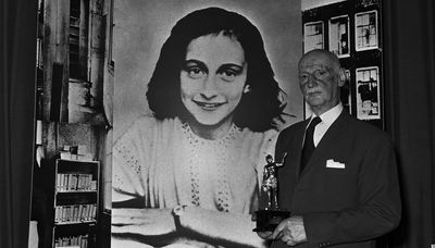 Illustrated Anne Frank book removed by Florida high school