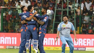 'Crazy game': Twitter reacts after LSG pull off last-ball thriller against RCB