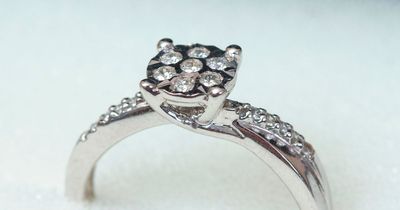 I bought an engagement ring for £1 in a charity shop