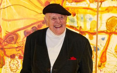 ‘Titan’ of Australian art world John Olsen dies, 95