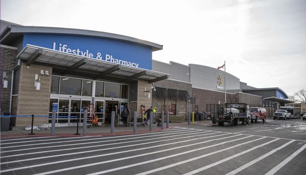 Walmart plan to shut 4 stores by Sunday leaves customers perplexed