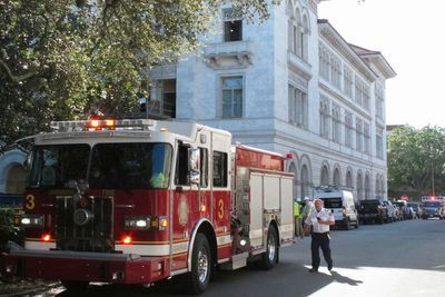 3 hurt in floor collapse in Savannah's 1899 US courthouse