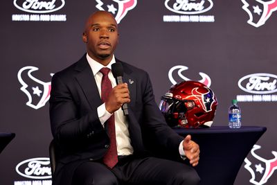 Texans coach DeMeco Ryans feels no pressure with rising expectations