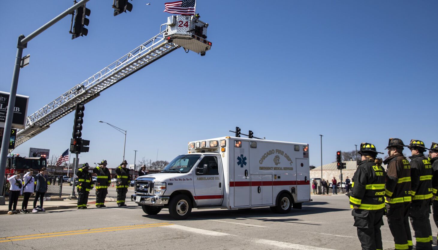 Chicago pays tribute to two fallen firefighters for…
