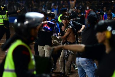 Indonesian football rivals meet for first time since stadium tragedy