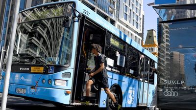 Thousands of Sydney buses cancelled under contracts with former NSW government to meet 'on-time' targets