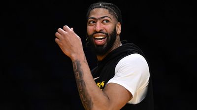 Anthony Davis Sheepishly Apologizes for Foul That Nearly Cost Lakers Play-In Game