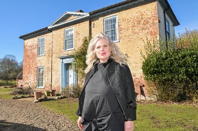 The sex therapist and the aristocrats: Inside the UK’s most upmarket eviction row