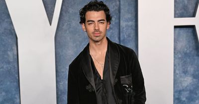 One of the Jonas Brothers has been to a Wetherspoon pub and wasn't impressed