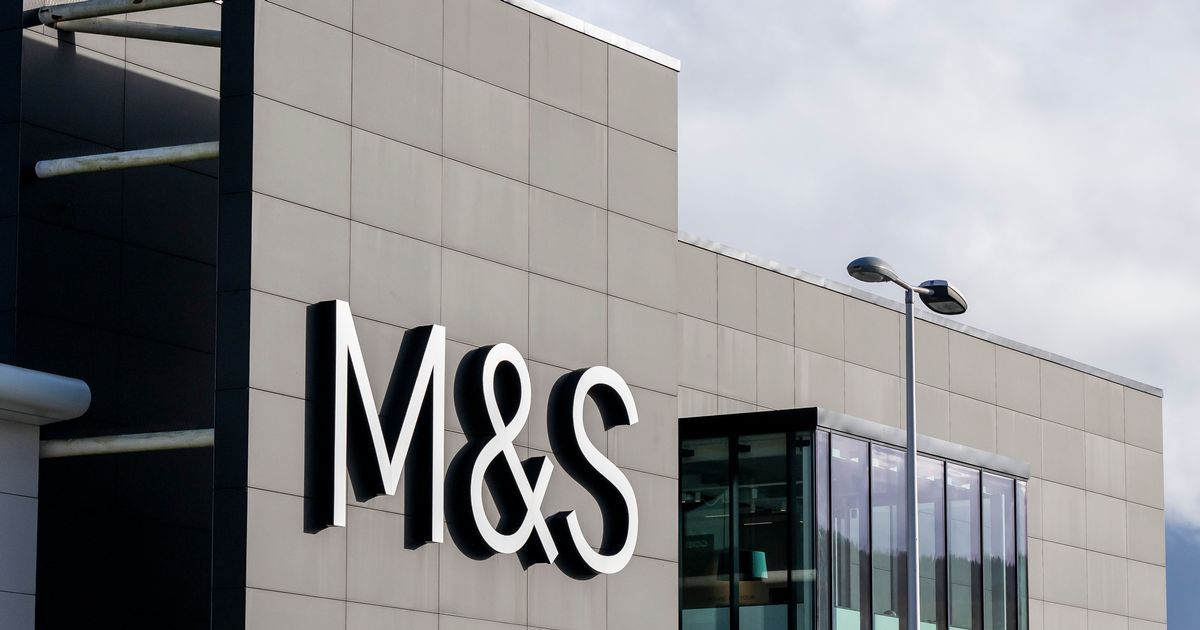 M&S shoppers praise 'flattering' cargo trousers that are 'perfect