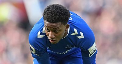 'Without even thinking' - Demarai Gray shares possible solution to Everton issue Sean Dyche has yet to solve