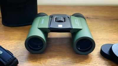 Olympus 8x25 WP II binocular review