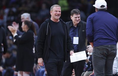 Rafael Stone finds support from Rockets owner Tilman Fertitta