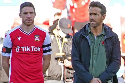 Ryan Reynolds sets Ben Tozer a target – Wednesday’s sporting social