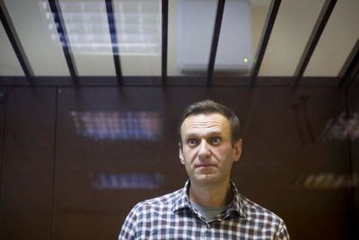 Aide: Jailed Russian opposition leader ill, perhaps poisoned