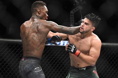 Kelvin Gastelum says goal is to rematch Israel Adesanya: ‘People want to see that fight’