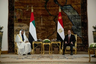 Egypt's Sisi meets UAE leader amid economic woes