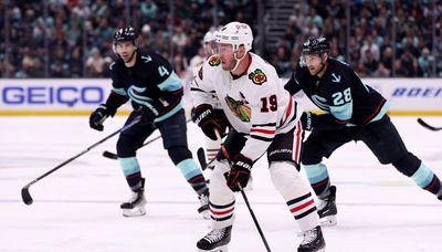 As Blackhawks near finale, all eyes rest on Jonathan Toews — and draft odds