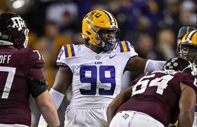 Packers host official pre-draft visit with LSU DL Jaquelin Roy