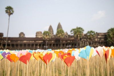 Cambodia breaks world record for largest display of origami hearts