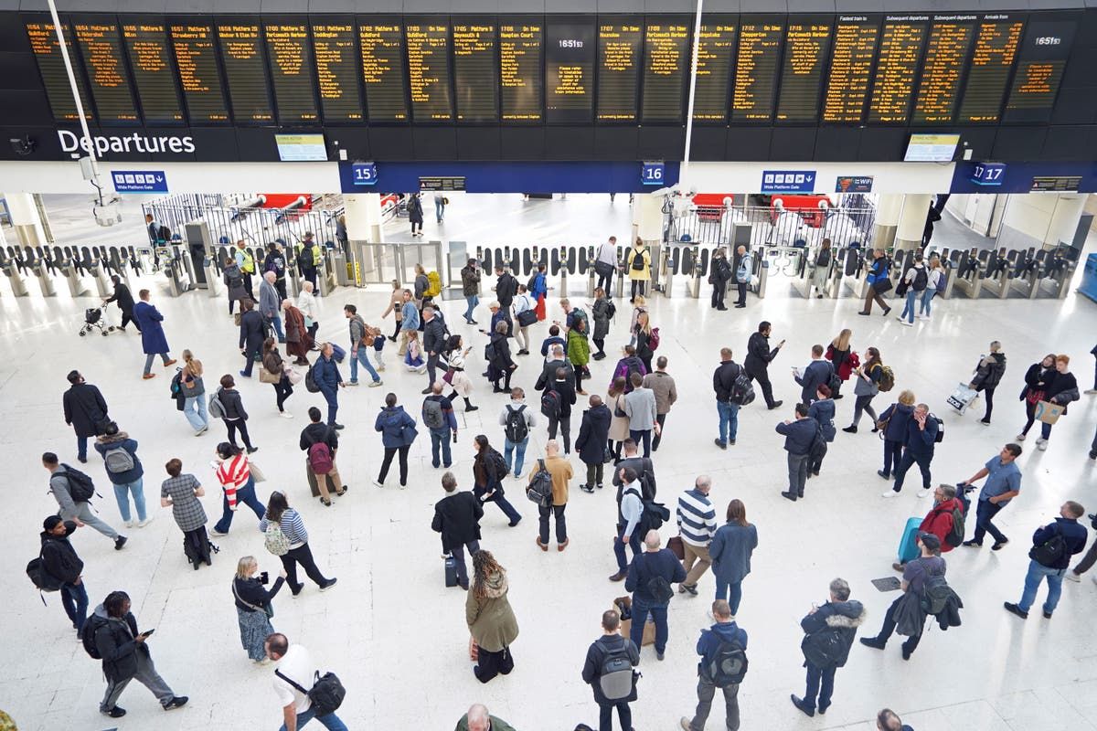 Waterloo disruption updates live Signal failure…