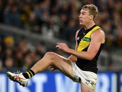 Tiger Tom Lynch to undergo surgery for foot fracture